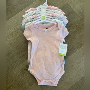7 piece onesie set